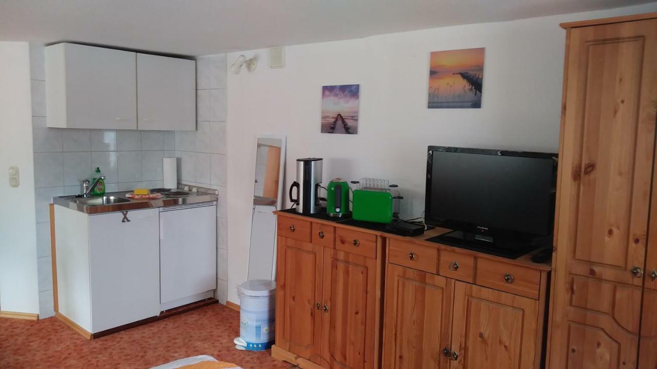 Urlaub Bei Hauenstein Apartment Born Exterior photo